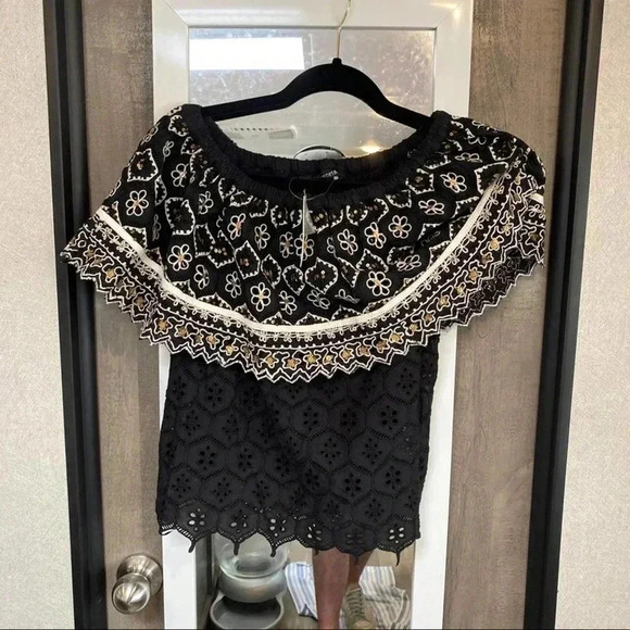 Hemant & Nandita Black Embroidered Off-Shoulder Top – Size XS - Picture 3 of 6